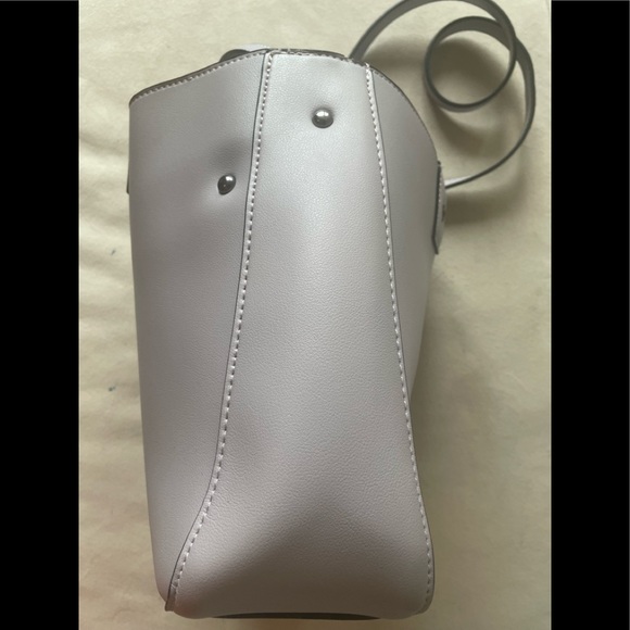 Beautiful light lilac purse - Picture 6 of 9